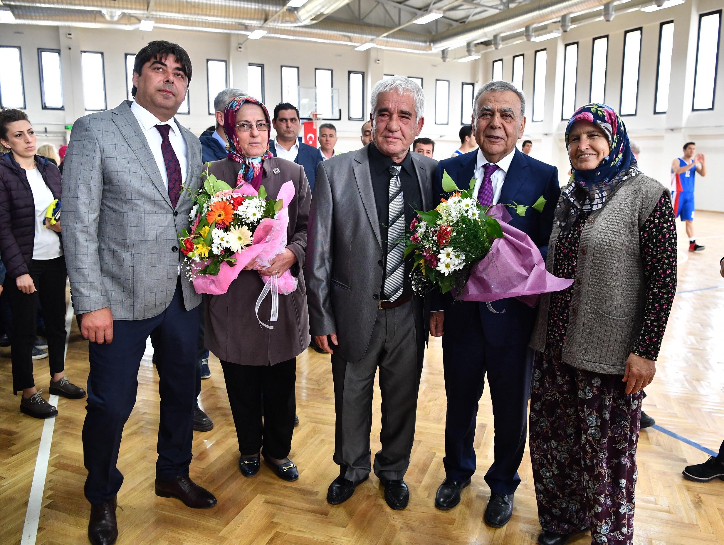 Foça'da çifte açılış