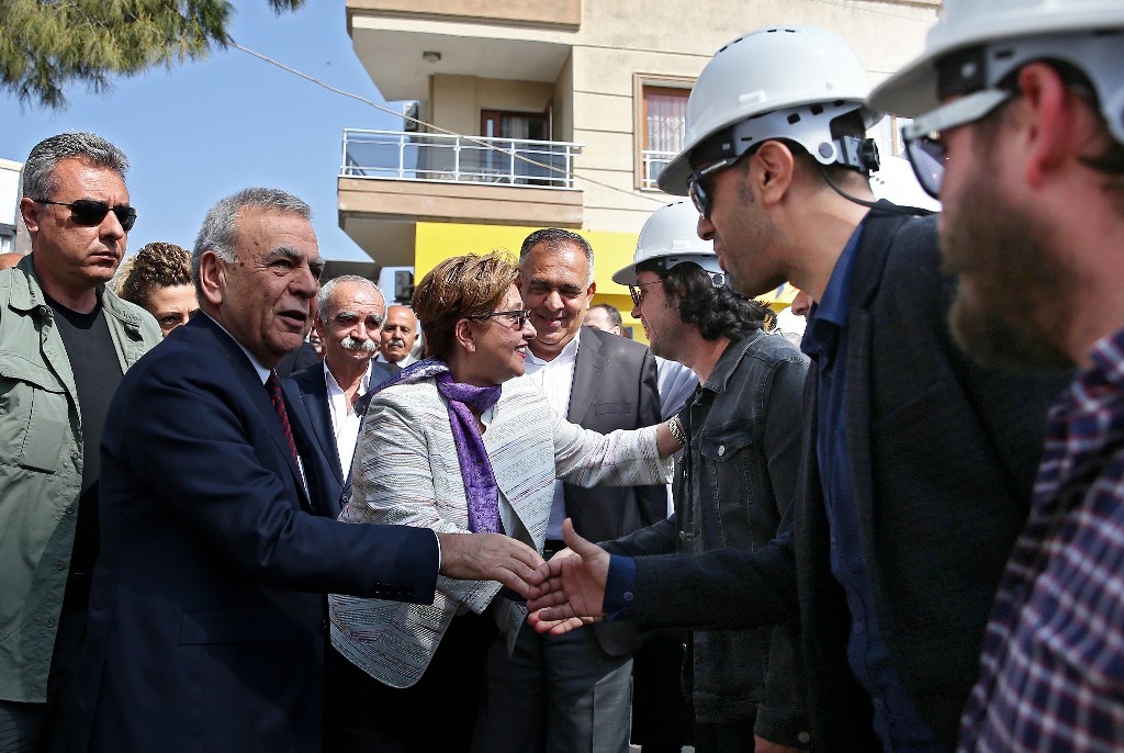 Konak’ta temeller bir bir atılıyor