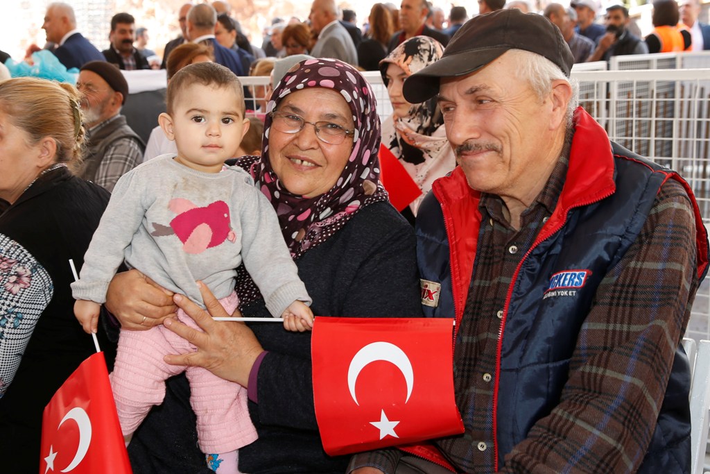 Konak’ta temeller bir bir atılıyor