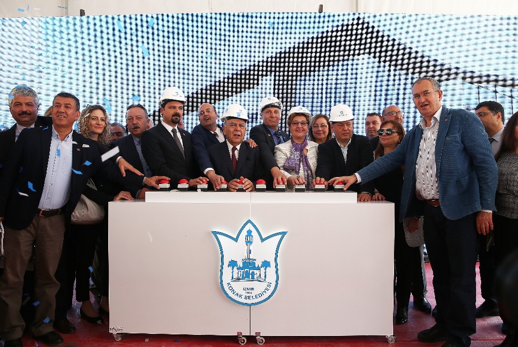 Konak’ta temeller bir bir atılıyor