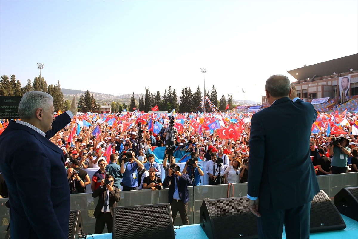 AK Parti İzmir'de kongre heyecanı