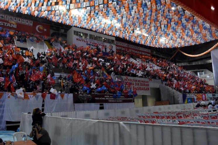 AK Parti İzmir'de kongre heyecanı