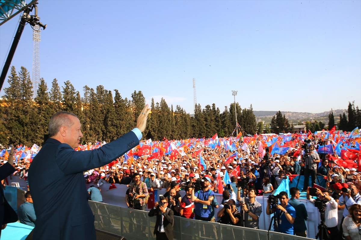 AK Parti İzmir'de kongre heyecanı