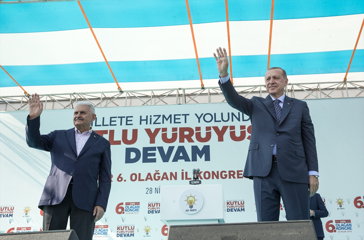 AK Parti İzmir'de kongre heyecanı