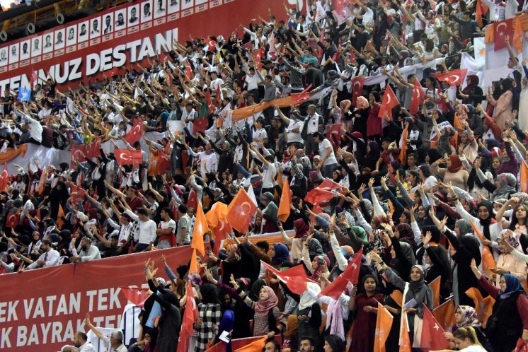 AK Parti İzmir'de kongre heyecanı