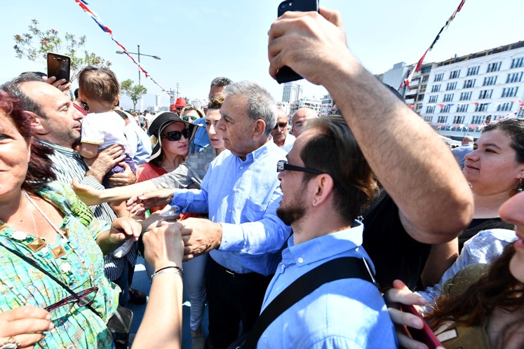 Gönül şenlik ister, boyoz bahane