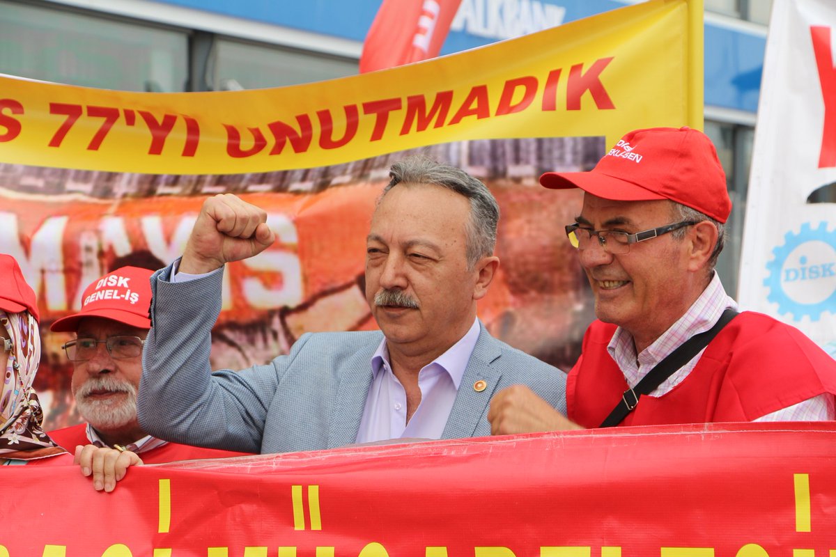 İzmir'de 1 Mayıs coşkusu