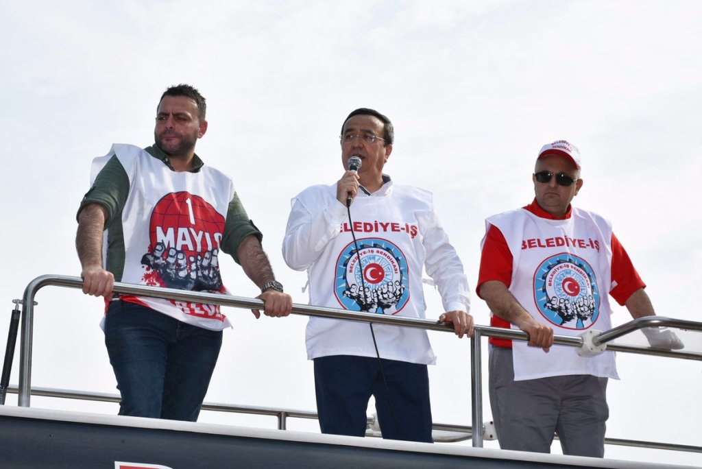 İzmir'in ilçelerinde 1 Mayıs coşkusu