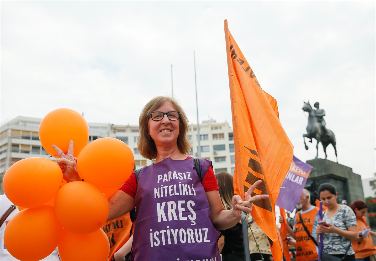 İzmir'de 1 Mayıs coşkusu