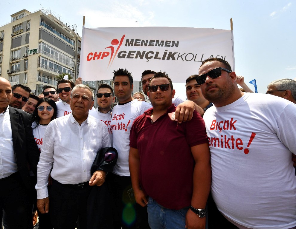 İzmir'de 1 Mayıs coşkusu