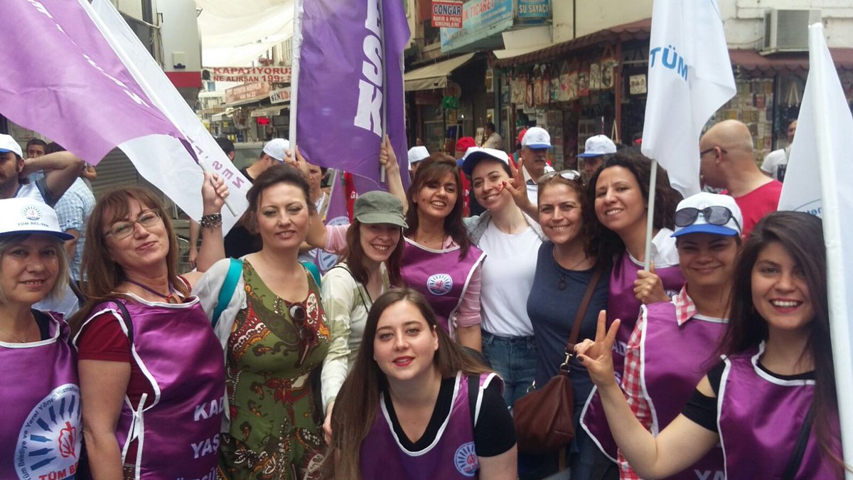 İzmir'de 1 Mayıs coşkusu