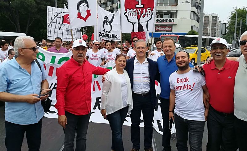 İzmir'de 1 Mayıs coşkusu