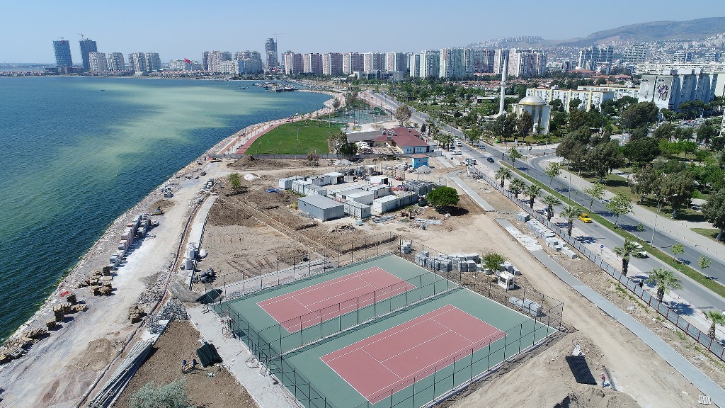 Bostanlı'ya yeni renk, yeni nefes