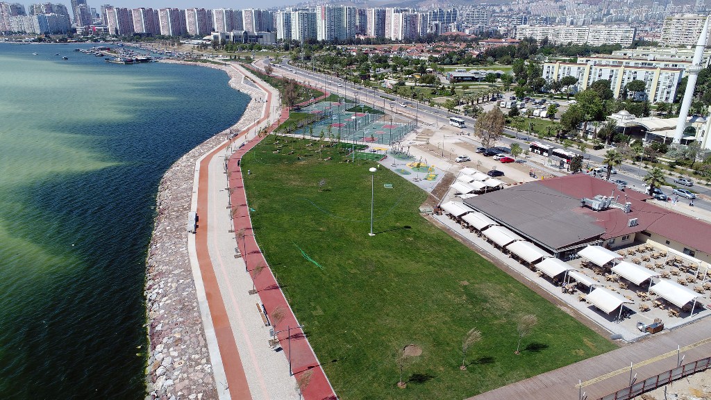 Bostanlı'ya yeni renk, yeni nefes