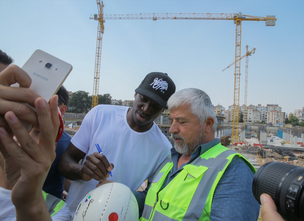 Göztepe'den yeni stadına çıkarma