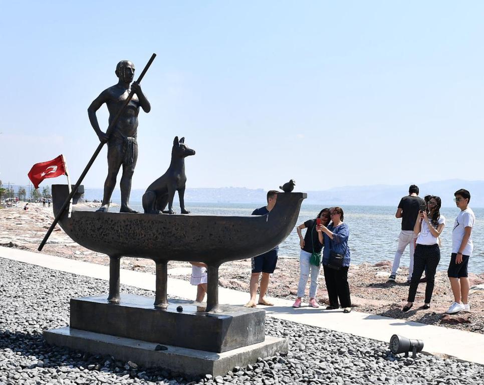 Bostanlı'ya yeni renk, yeni nefes