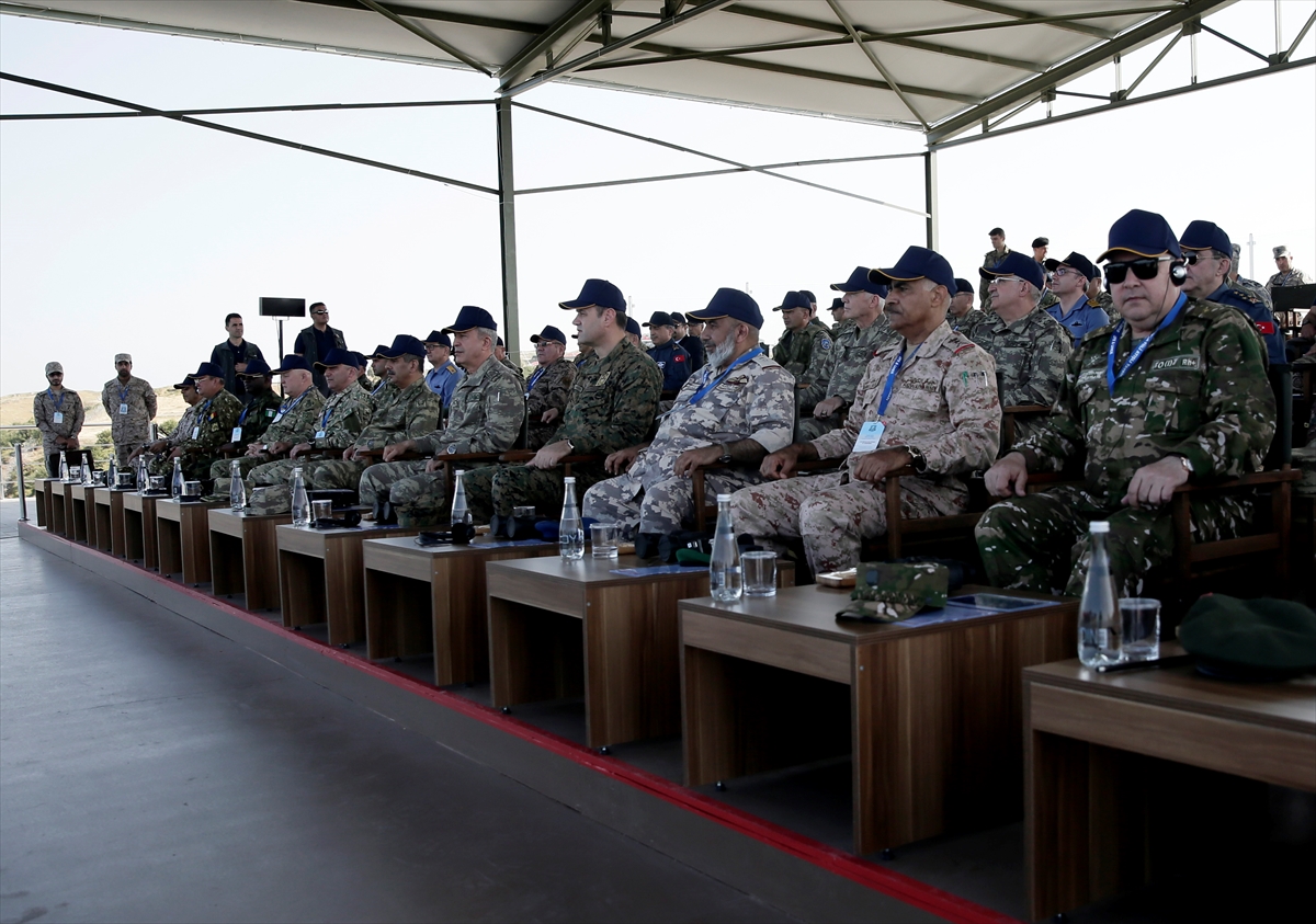 Efes'ten nefes kesen görüntüler