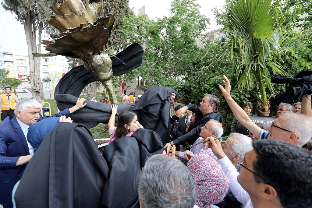 Gökler Bucalı annelere ağladı!