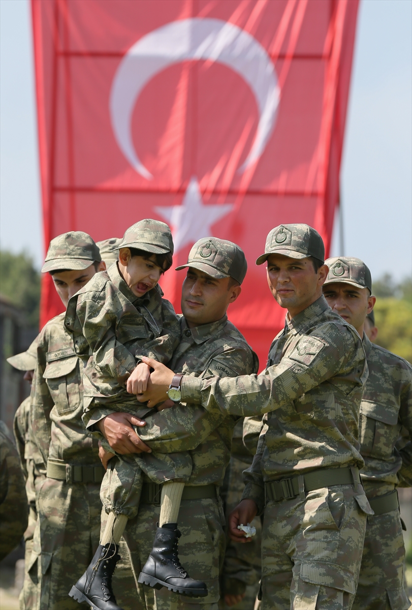 Bir günlük asker oldular