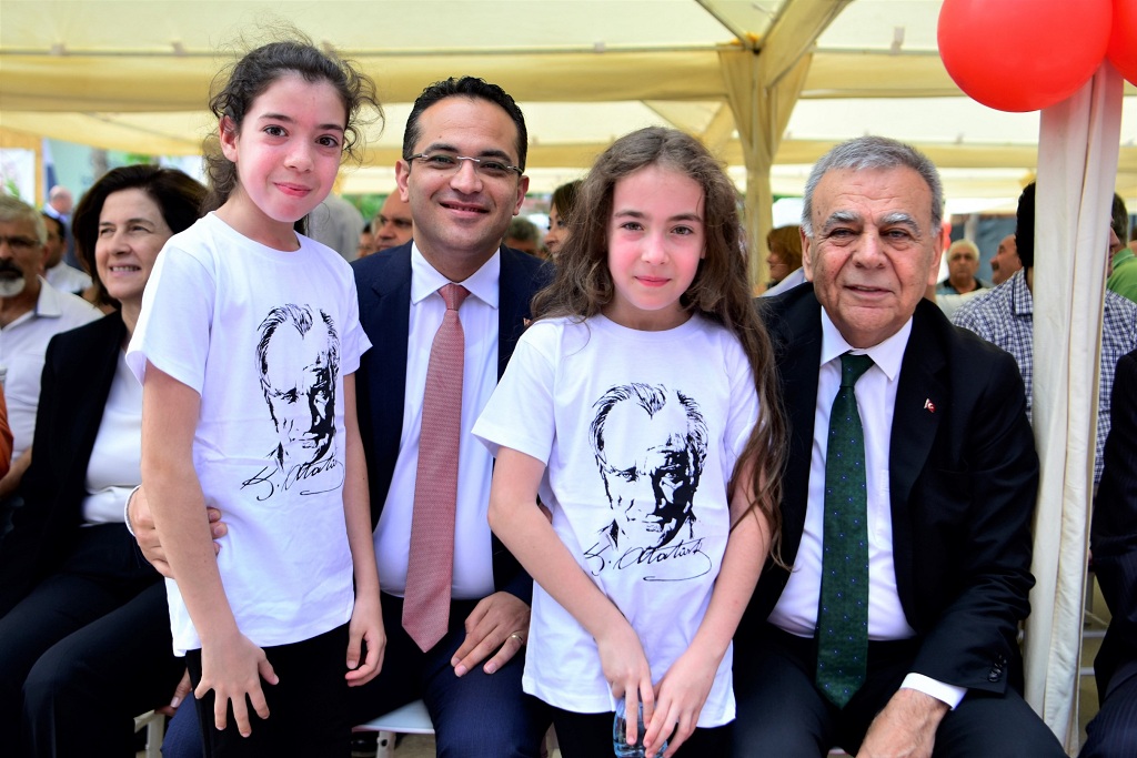 Bornova'nın prestij projesi yola çıktı