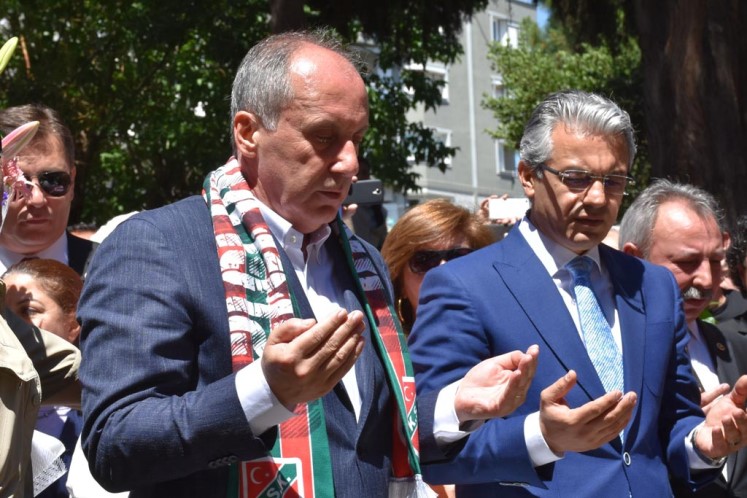 İnce'den miting öncesi İzmir'de sürpriz ziyaret!