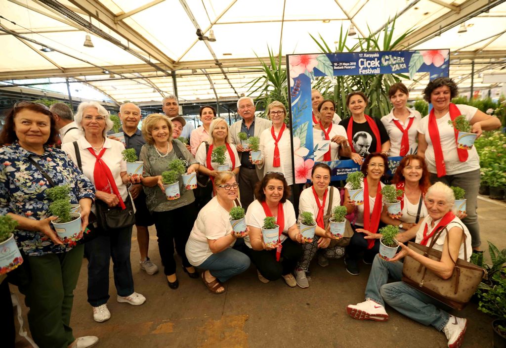 Karşıyaka'da mis kokulu festival!