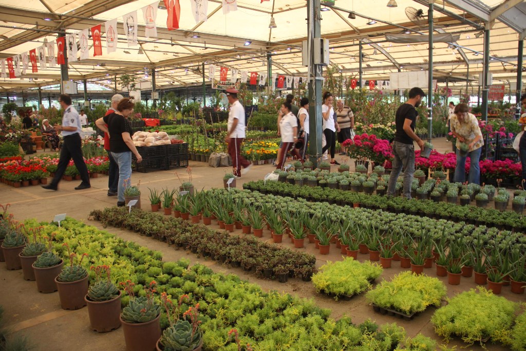 Karşıyaka'da mis kokulu festival!