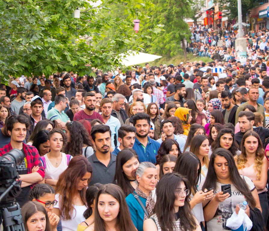 Gürsel Erol'u 10 binler uğurladı