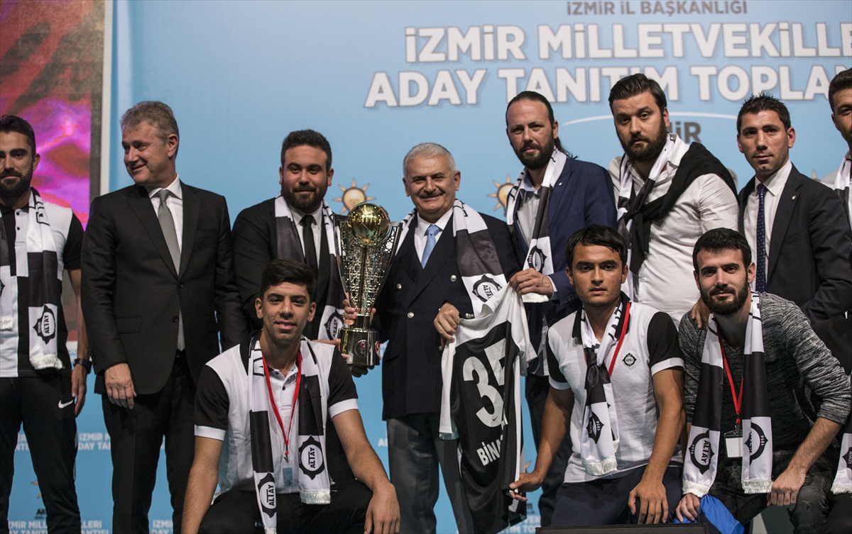 AK Parti İzmir milletvekili aday tanıtım toplantısı