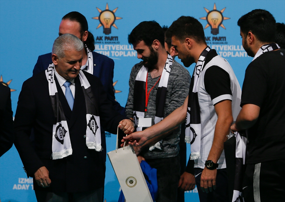 AK Parti İzmir milletvekili aday tanıtım toplantısı