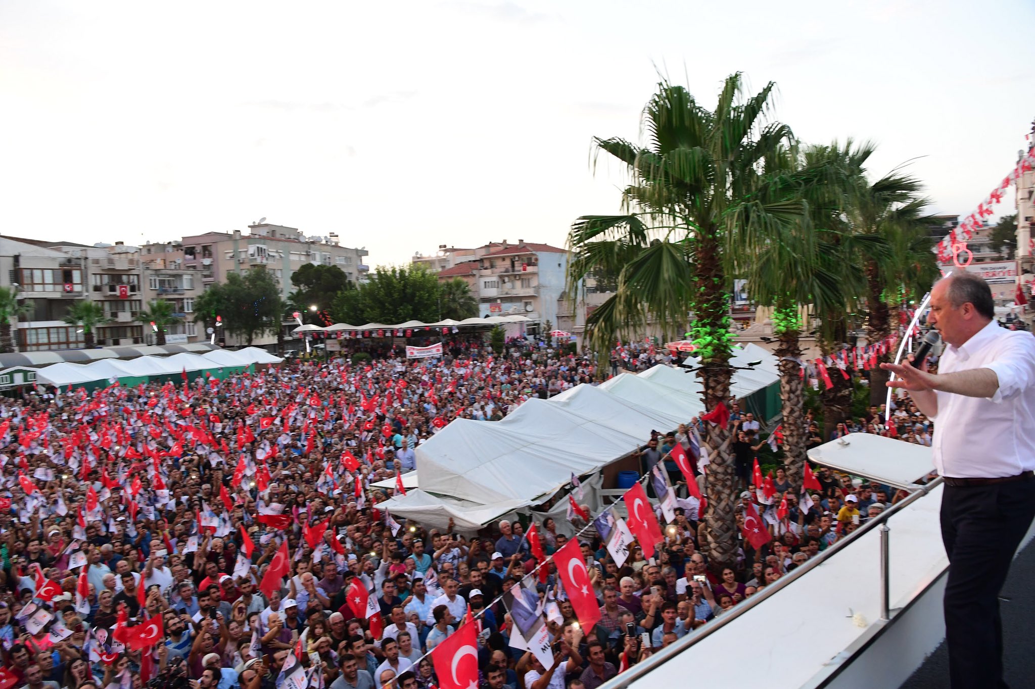Muharrem İnce İzmir'de!