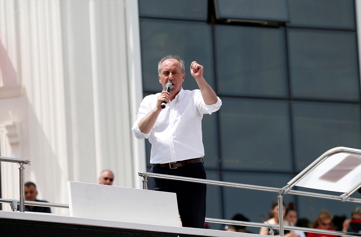 Muharrem İnce İzmir'de!