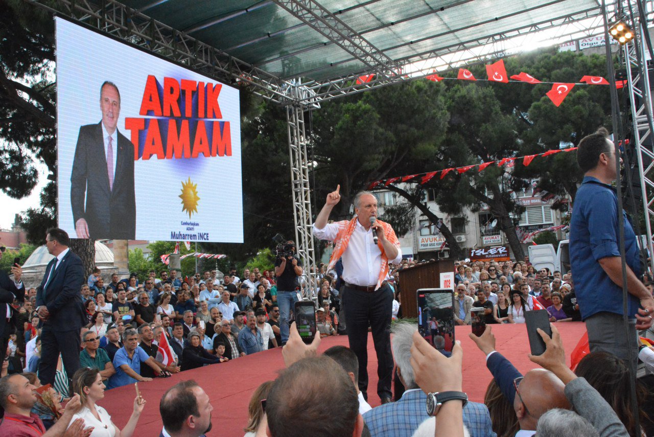 Muharrem İnce İzmir'de!
