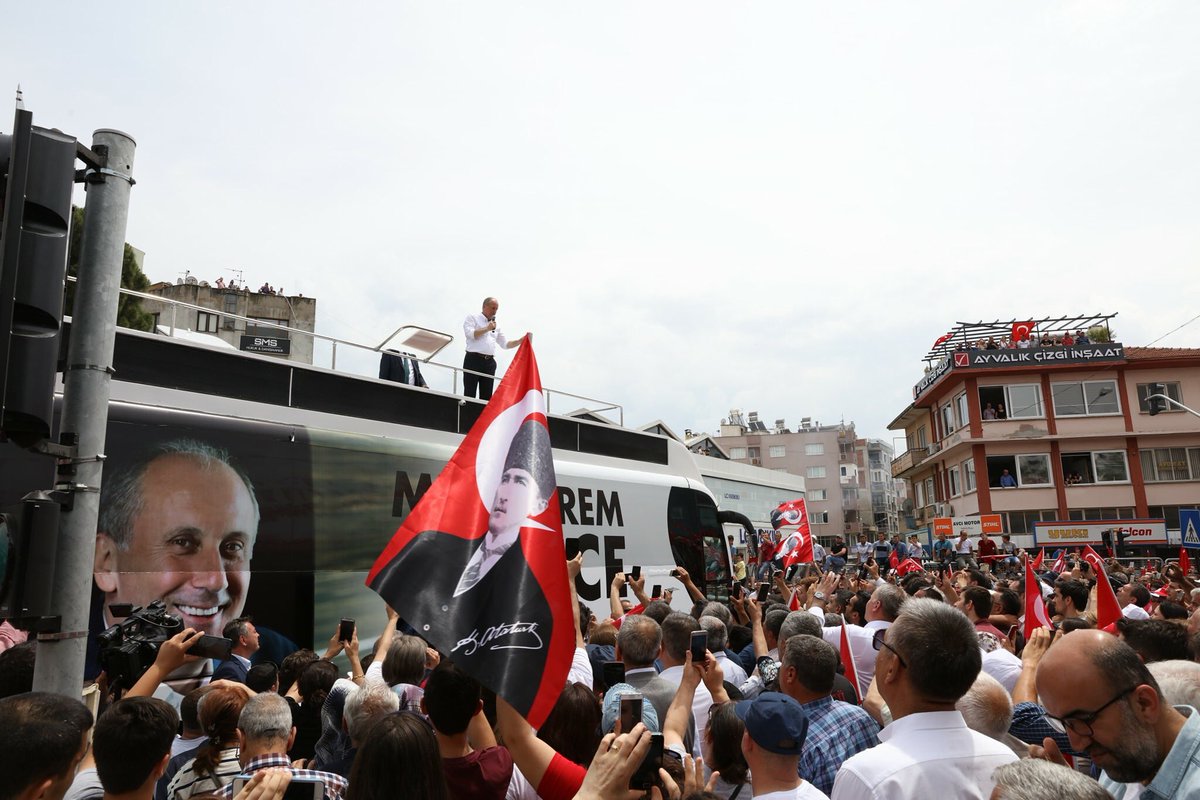 Muharrem İnce İzmir'de!