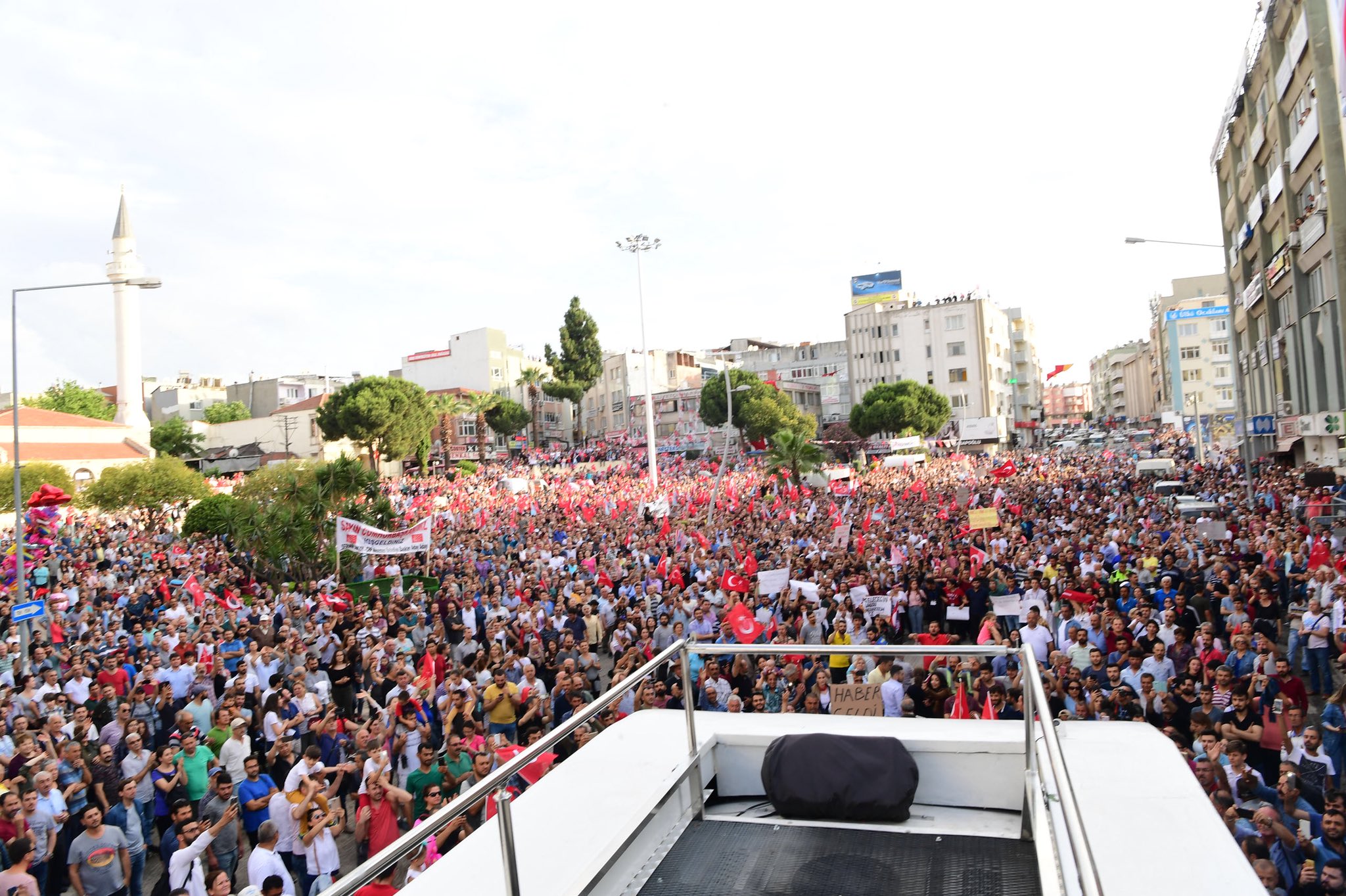 Muharrem İnce İzmir'de!
