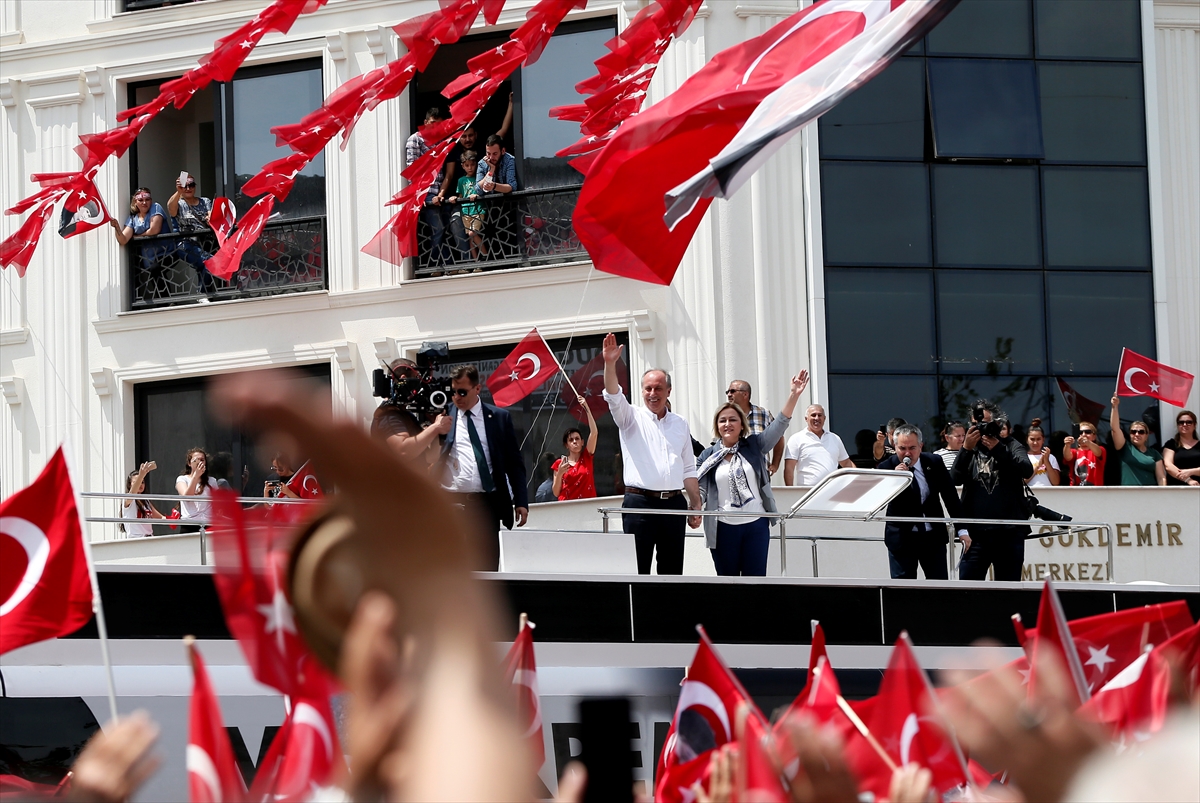 Muharrem İnce İzmir'de!