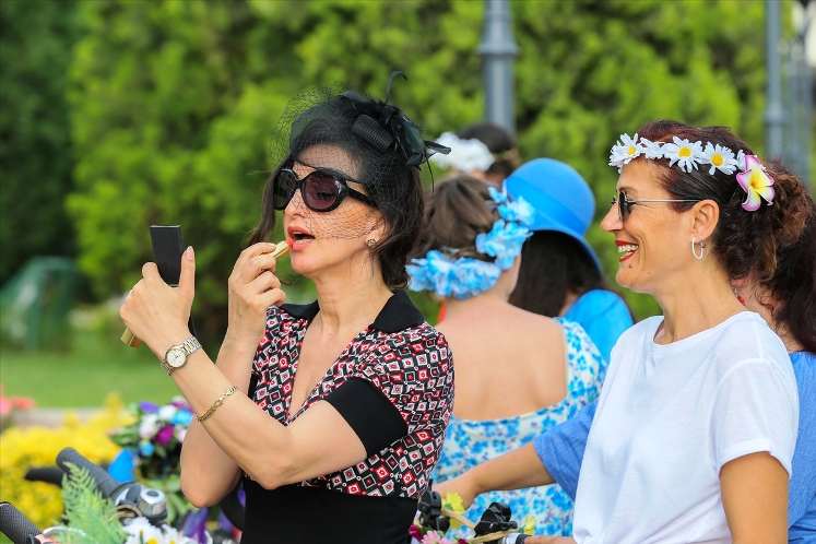 'Süslü Kadınlar' dünyaya açılmaya hazırlanıyor