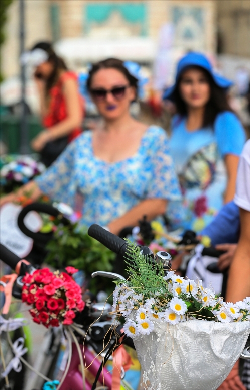 'Süslü Kadınlar' dünyaya açılmaya hazırlanıyor