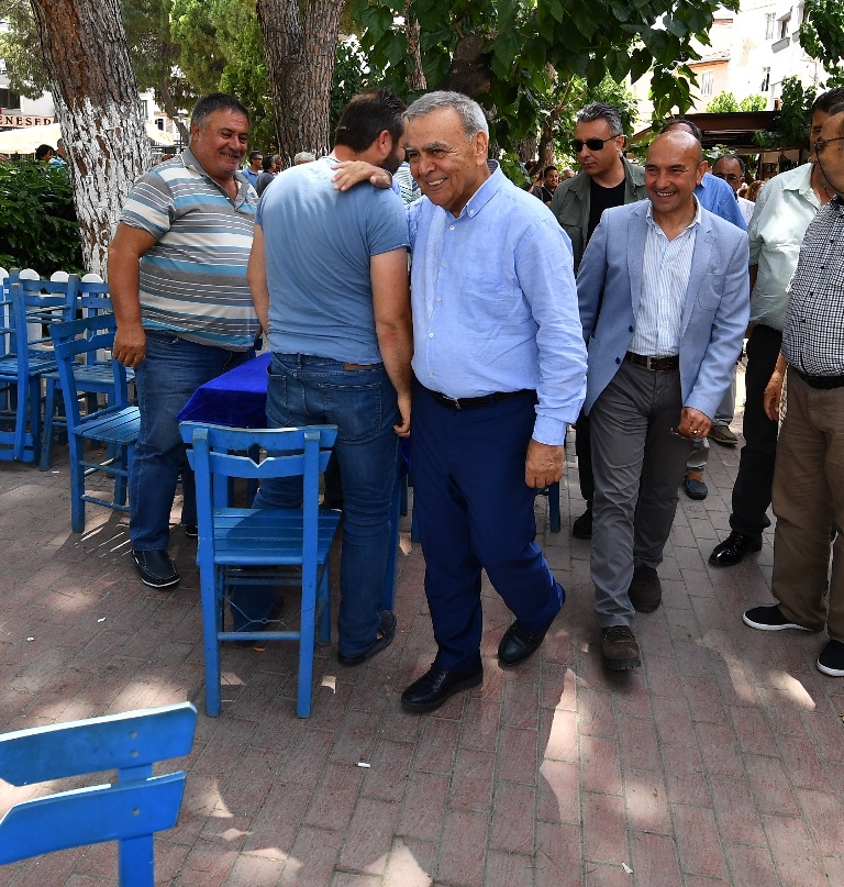 Başkan Kocaoğlu'dan 3 ilçeye çıkarma