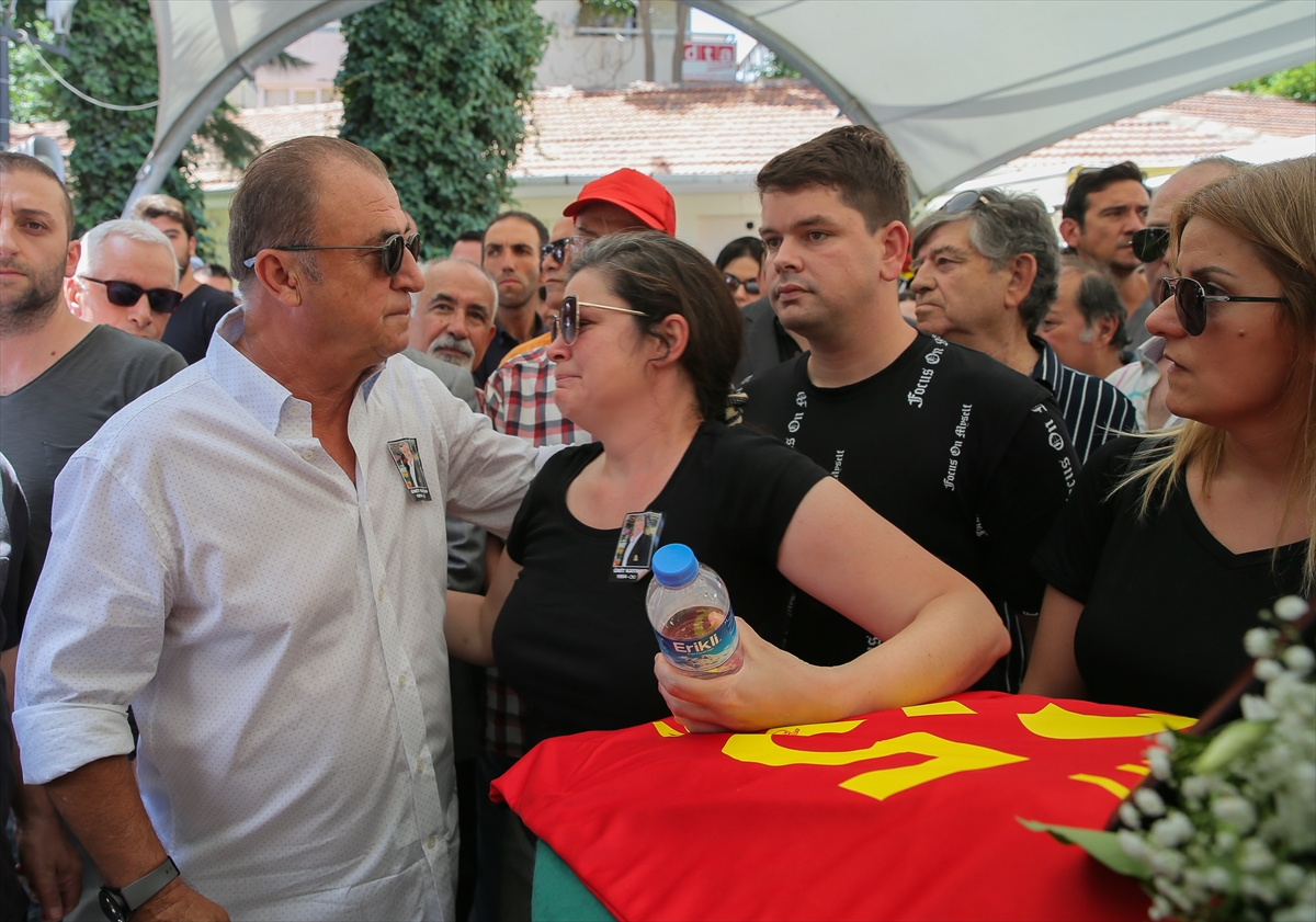 Kayıhan son yolculuğuna uğurlandı