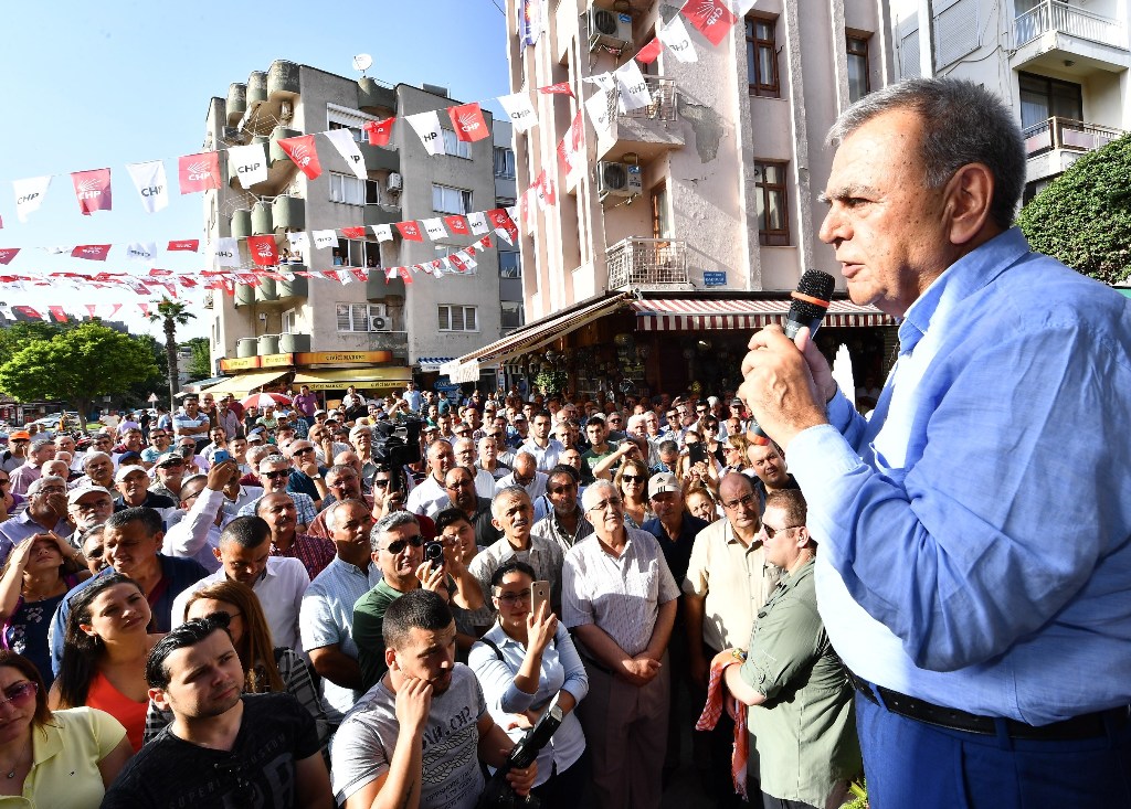 Başkan Kocaoğlu'dan 3 ilçeye çıkarma