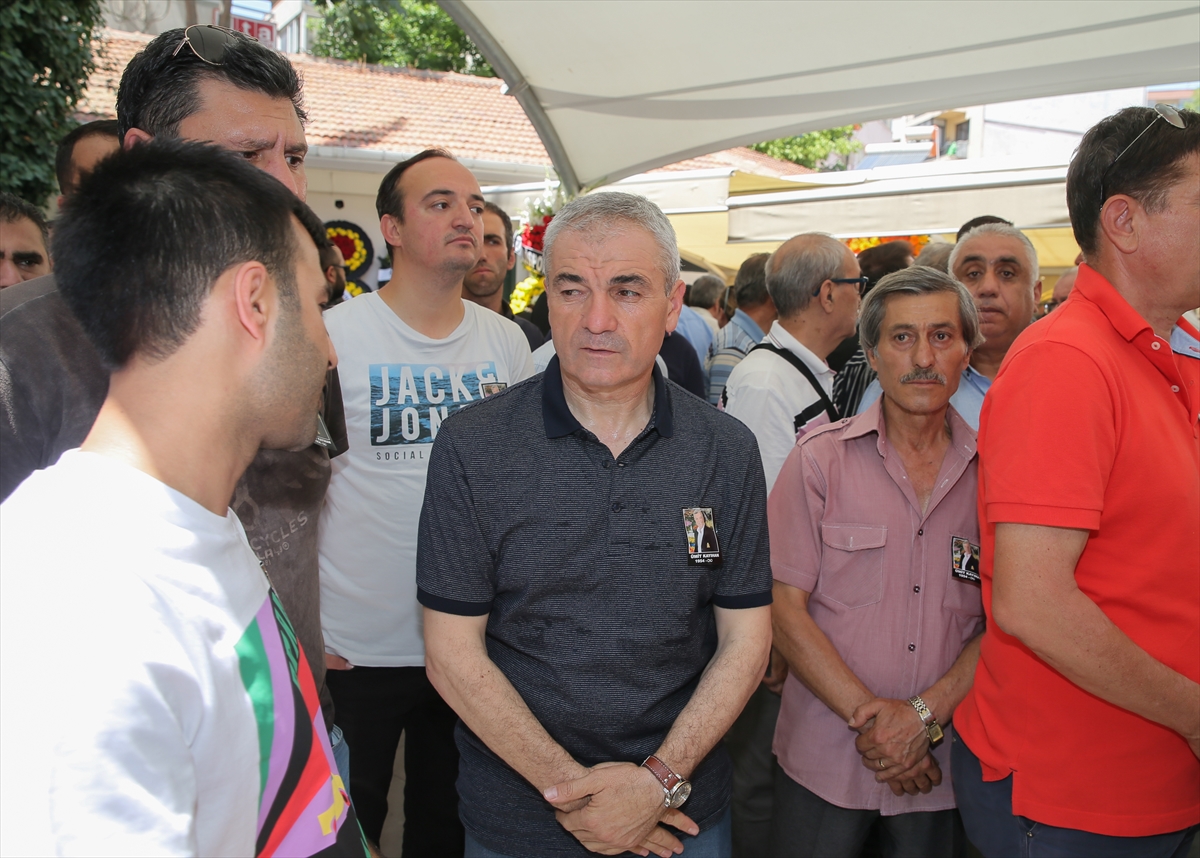 Kayıhan son yolculuğuna uğurlandı