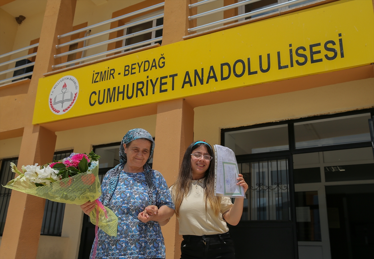 Bu annenin 'fedakarlık karnesi' pekiyi