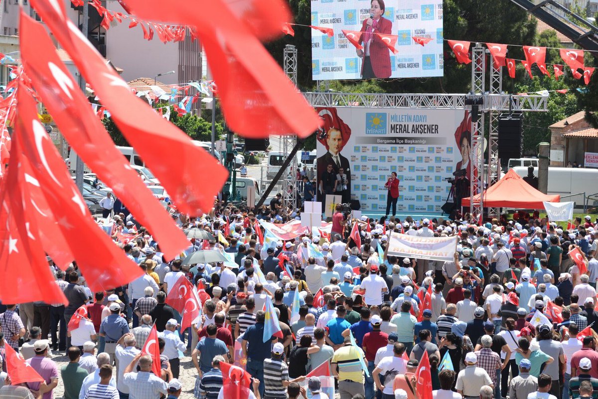 Meral Akşener İzmir'de