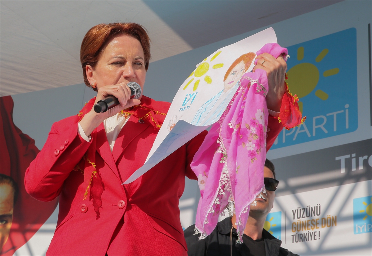 Meral Akşener İzmir'de
