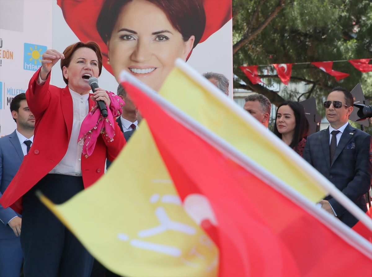 Meral Akşener İzmir'de