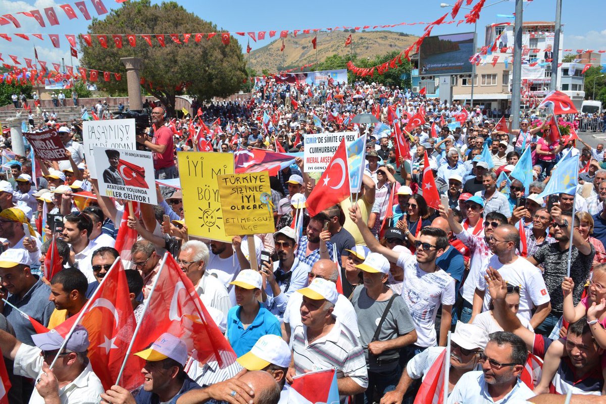 Meral Akşener İzmir'de