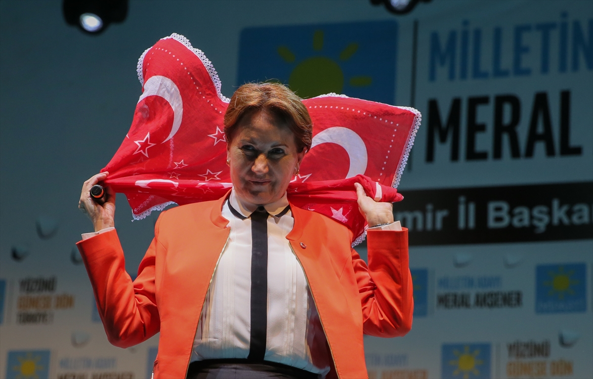 Akşener Gündoğdu'da İzmirlilerle buluştu!