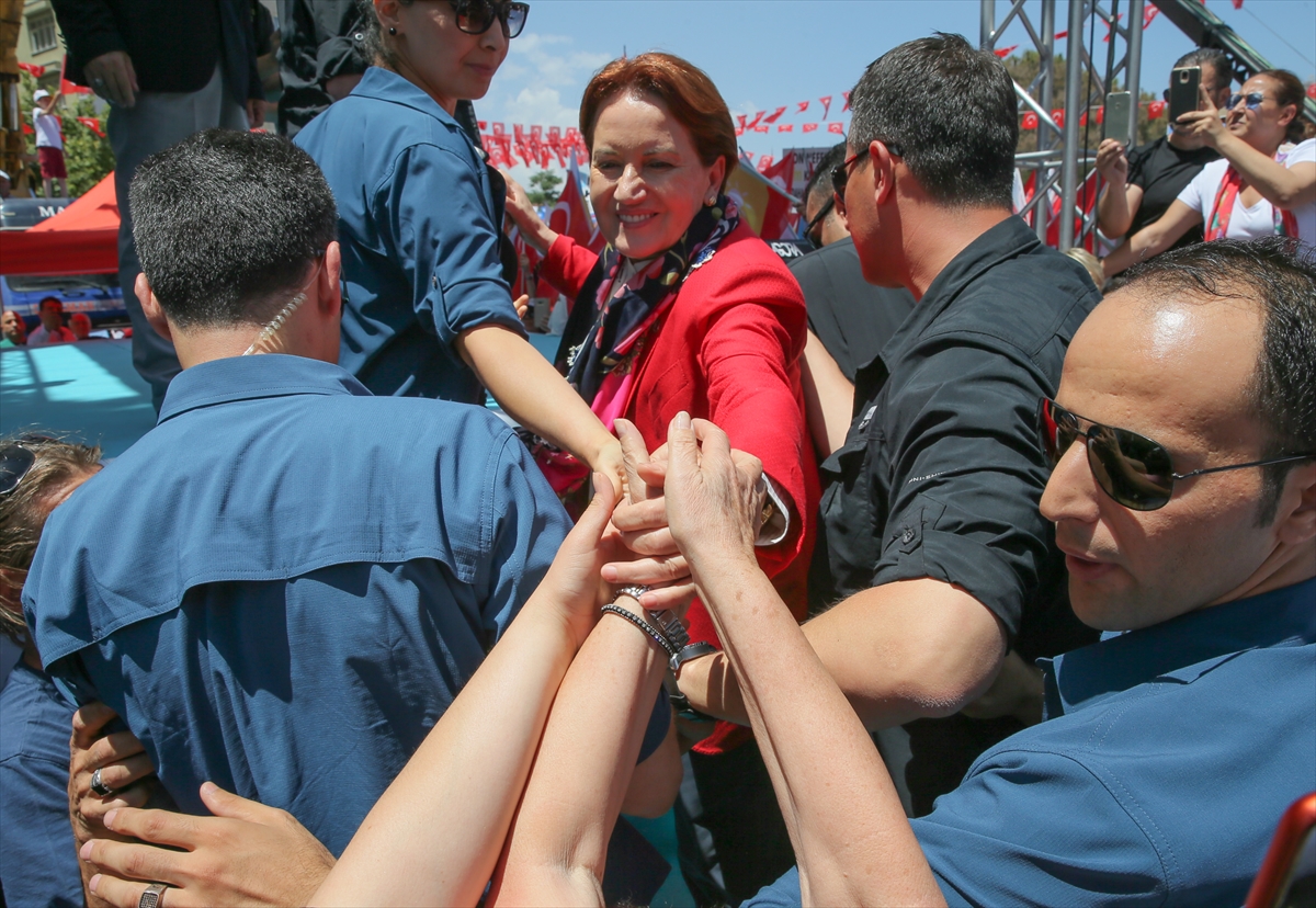 Meral Akşener İzmir'de