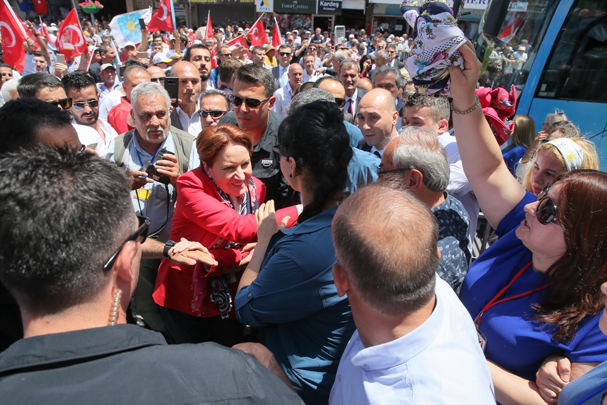 Meral Akşener İzmir'de